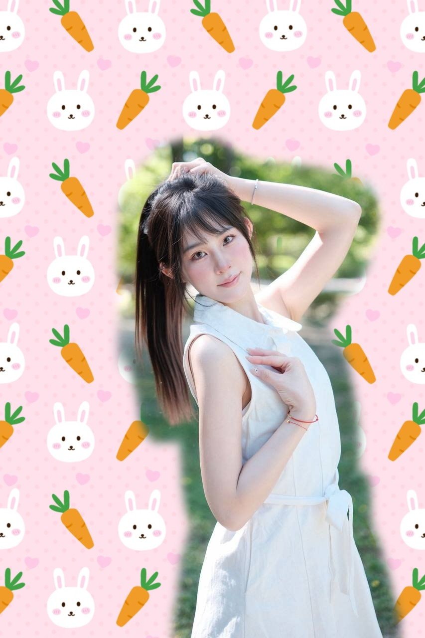 C923