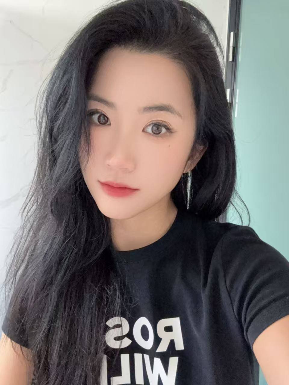 E105