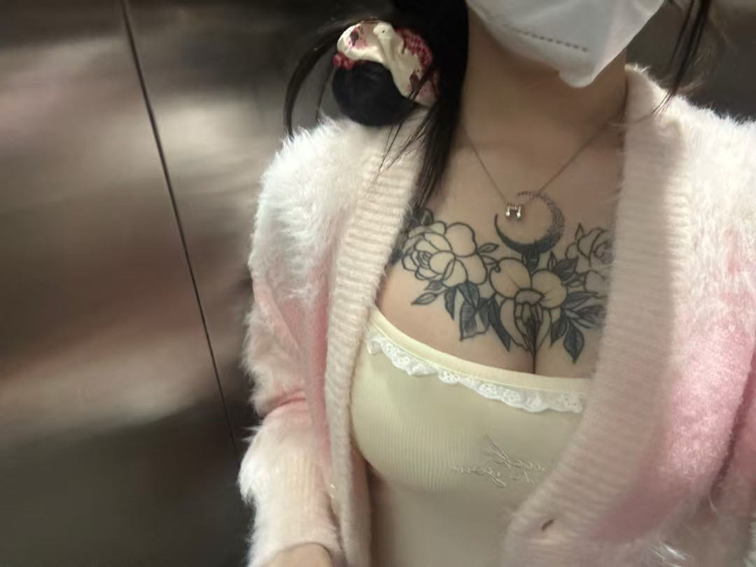 E787