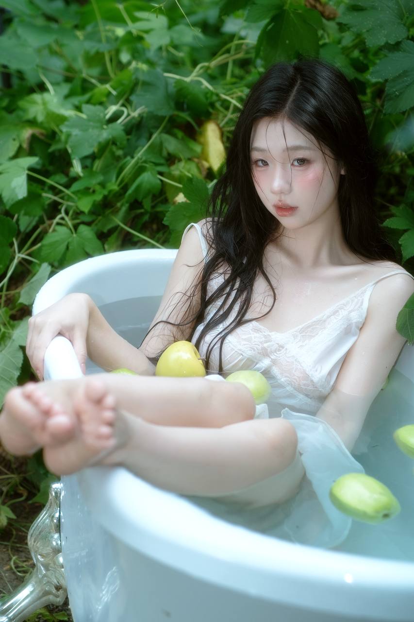 E886