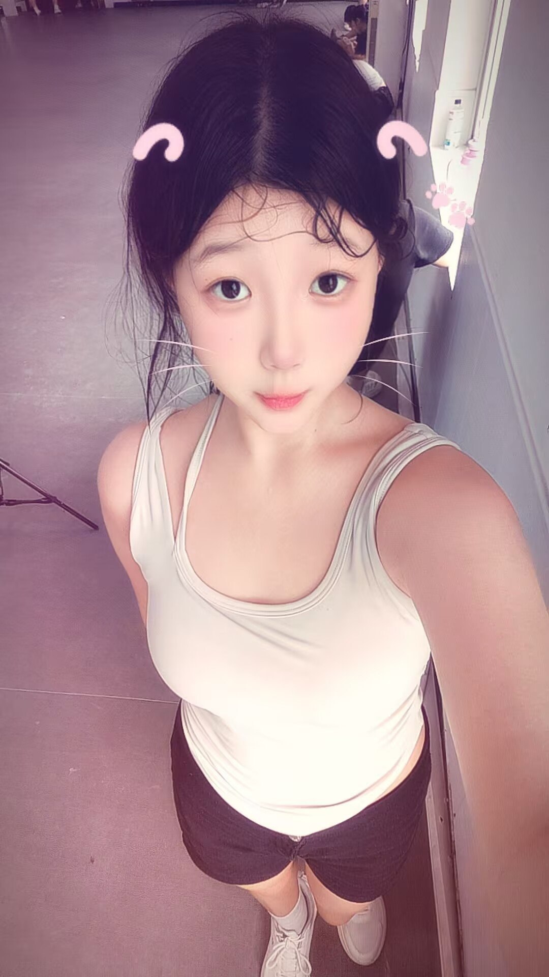 F025
