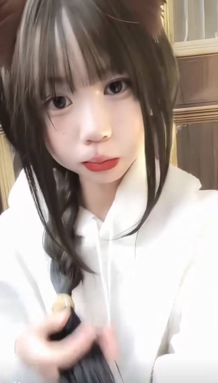 F972