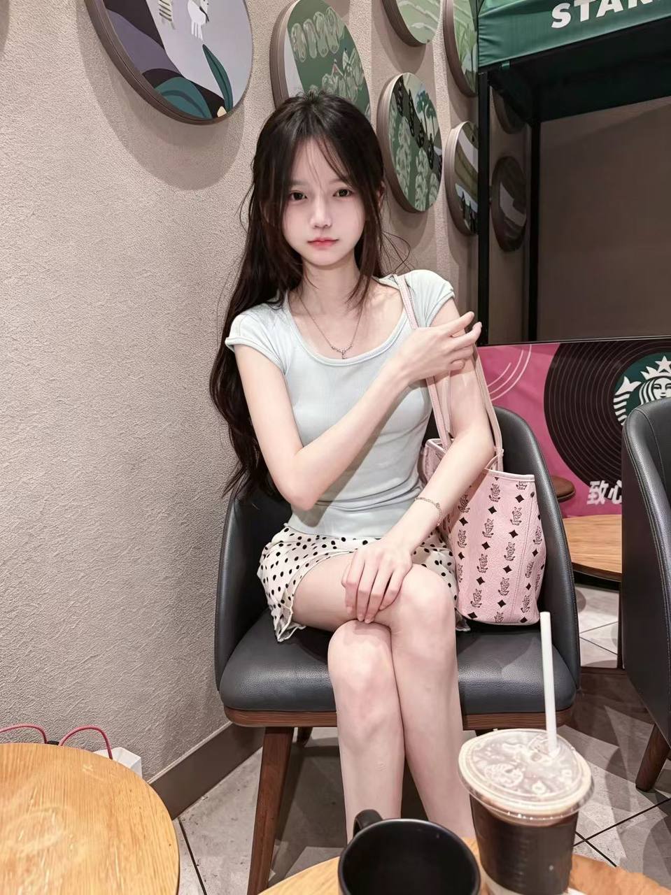 J647