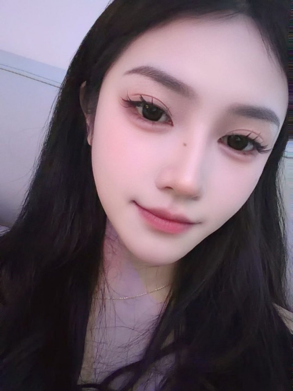 J718