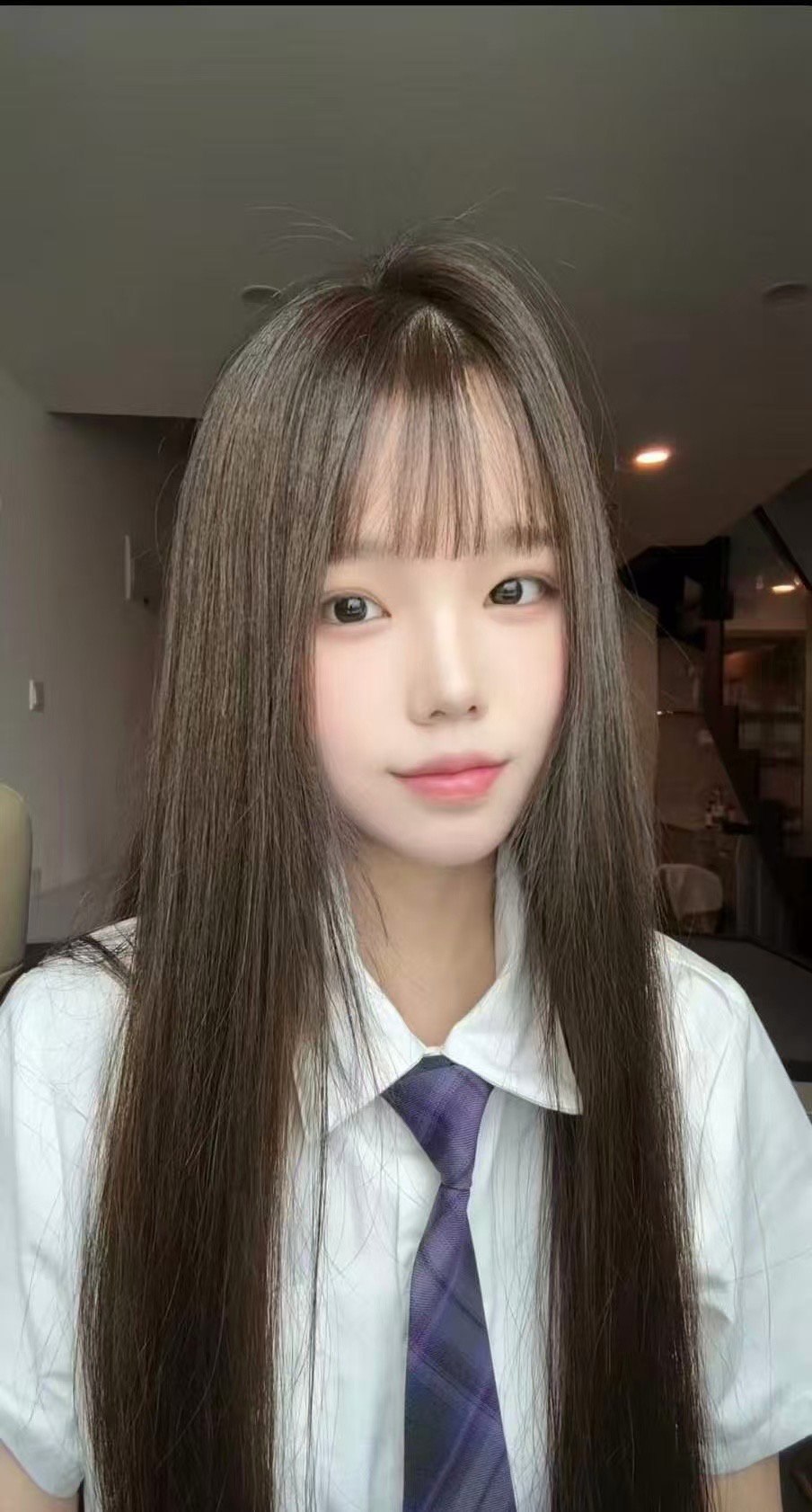 J822