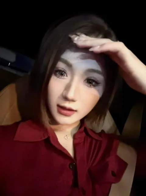B004