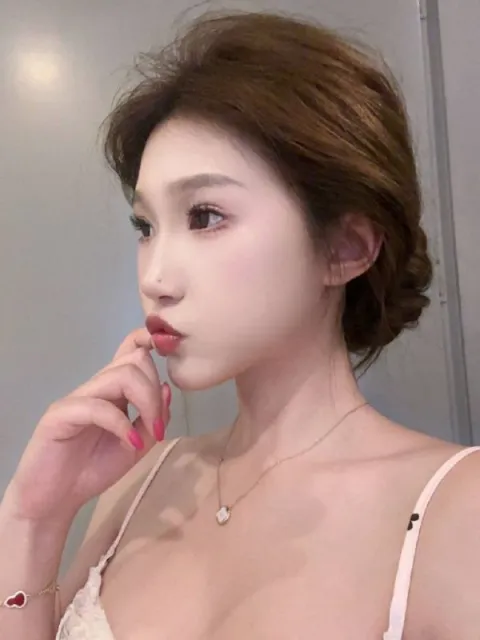 B045