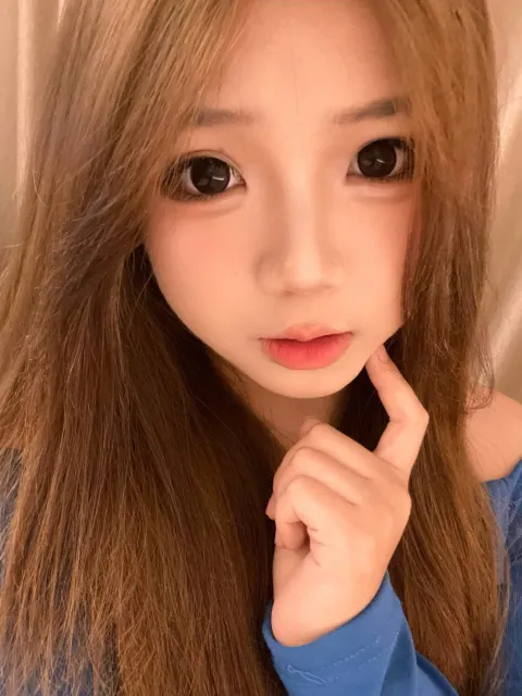 B081