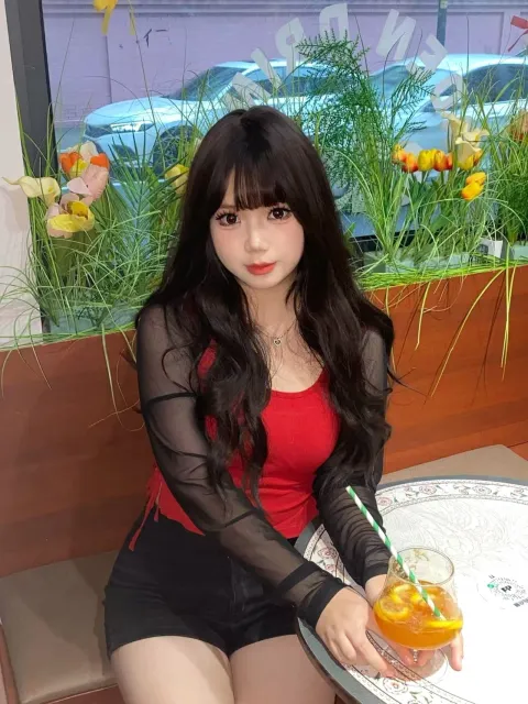 B081