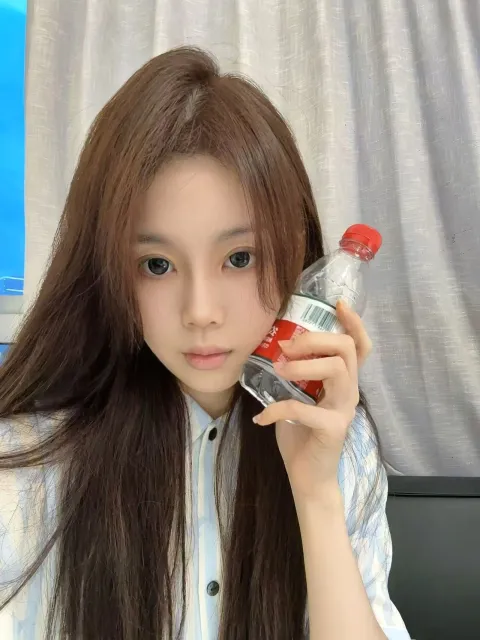 B827