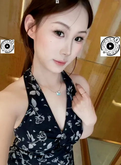 B843