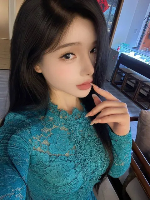 B881