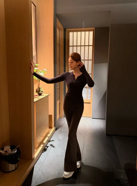 B964