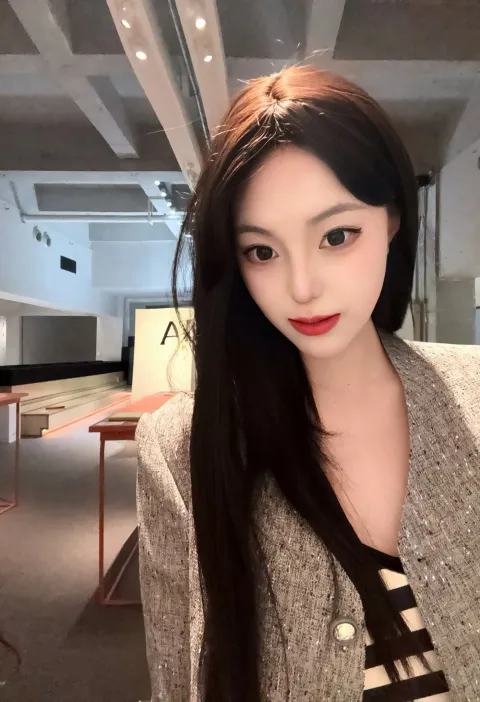 C562