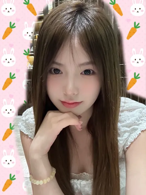 C933
