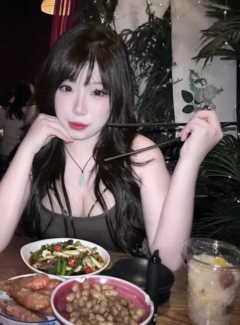 C937