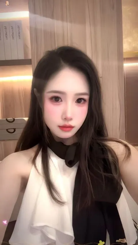C979