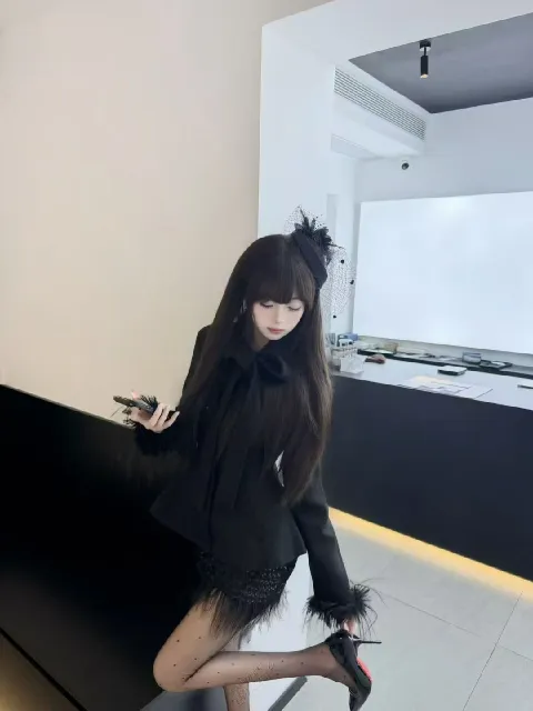 D081