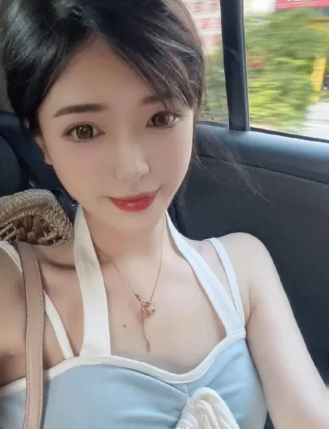 D090