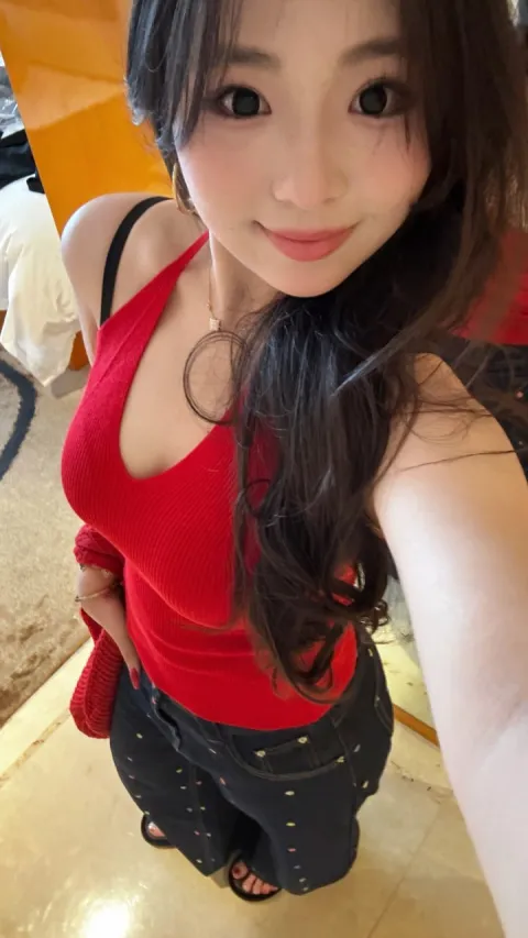 D285