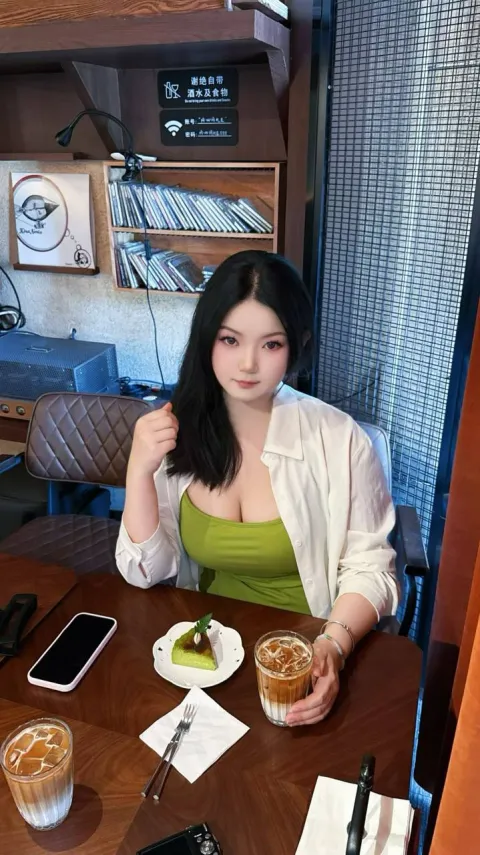 D353