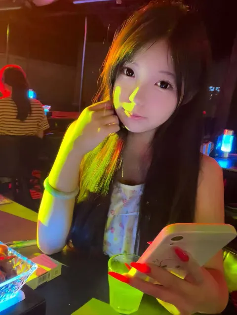 D558