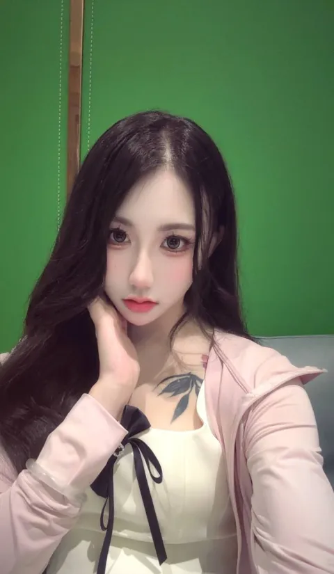 D570