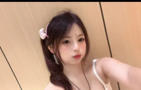 D577
