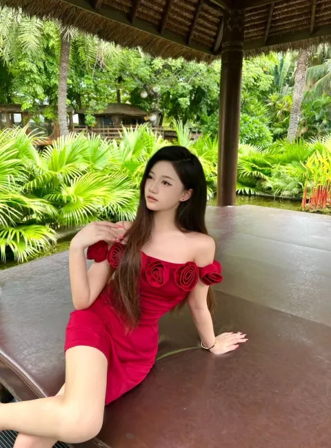D853