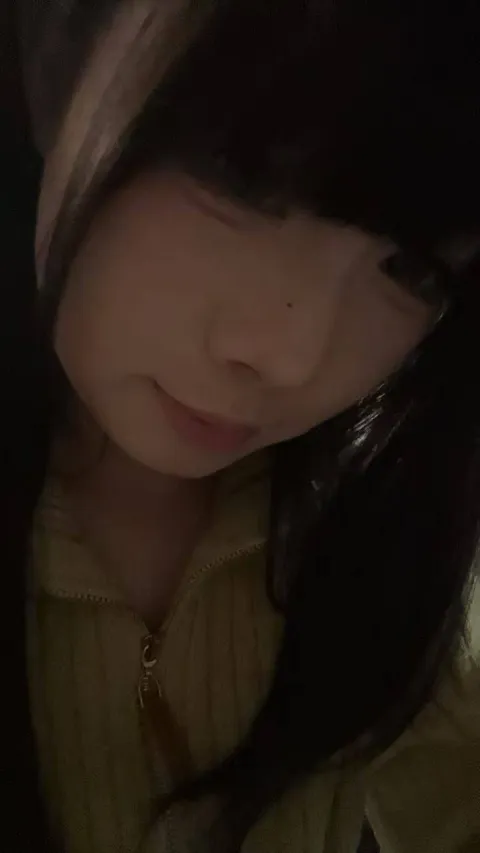 D887