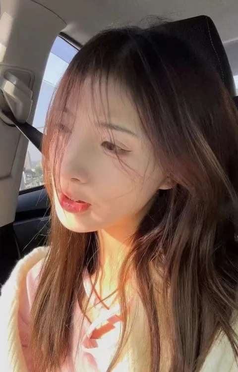 E019