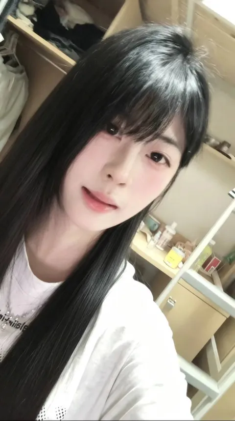 E027