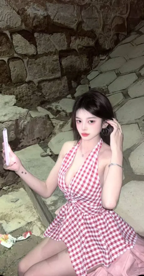 E038