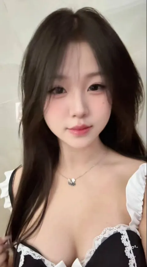 E044