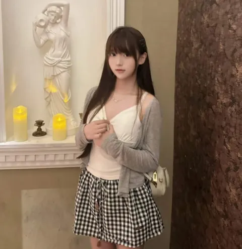 E196