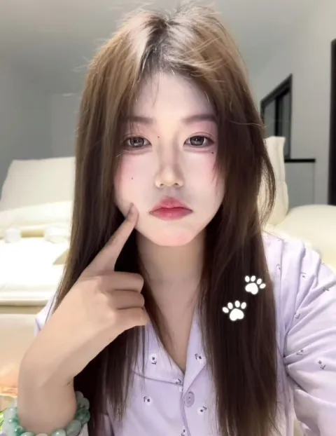 E245