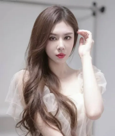 E253