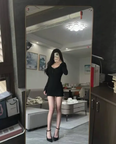 E304
