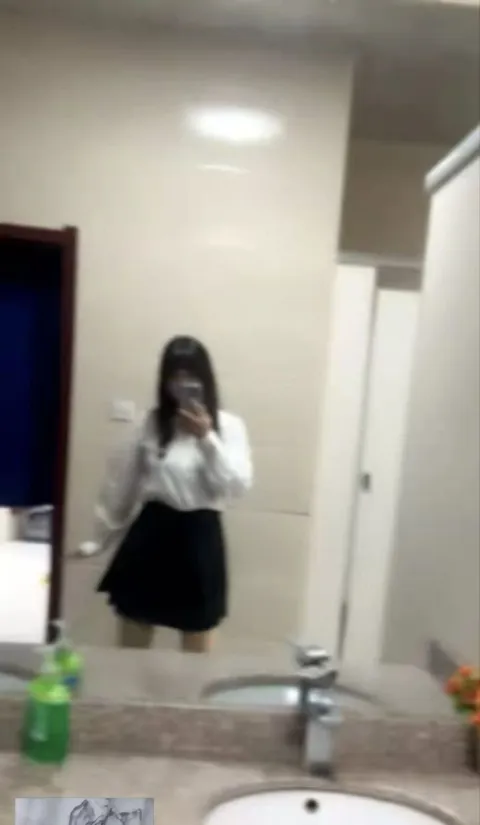 E351