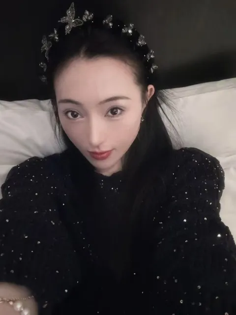 E372