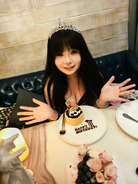 E414