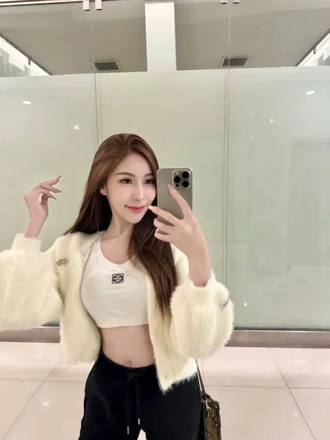 E423