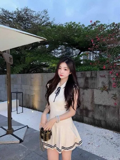 E435