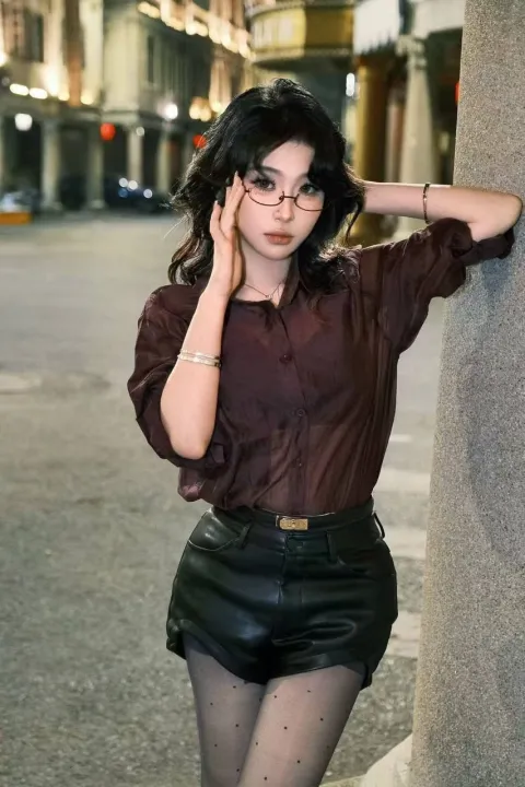 E483