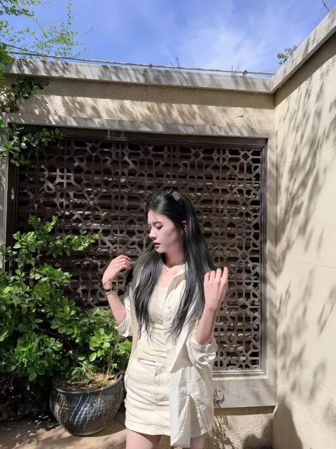 E543