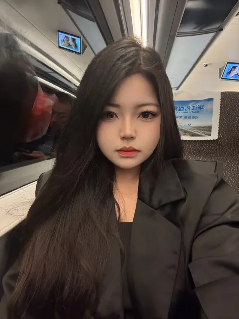 E643