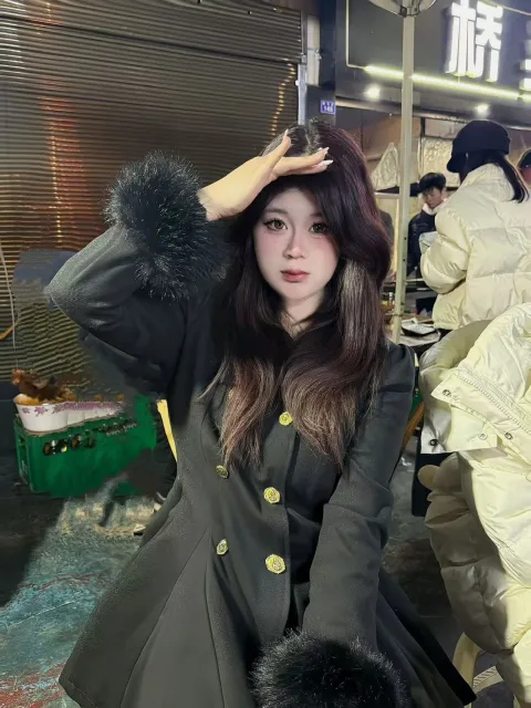 E716