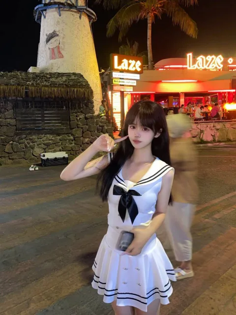 E785