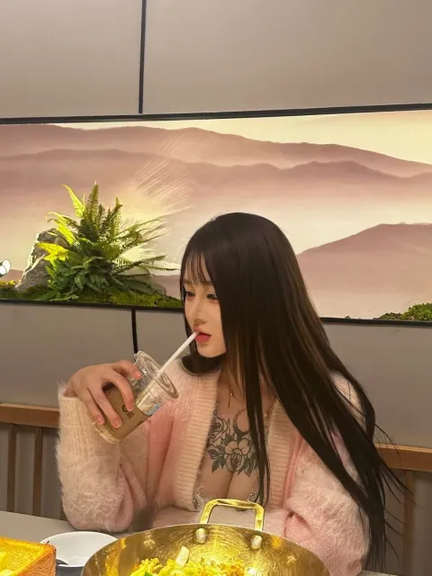 E787