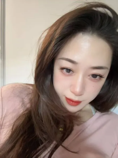 E808